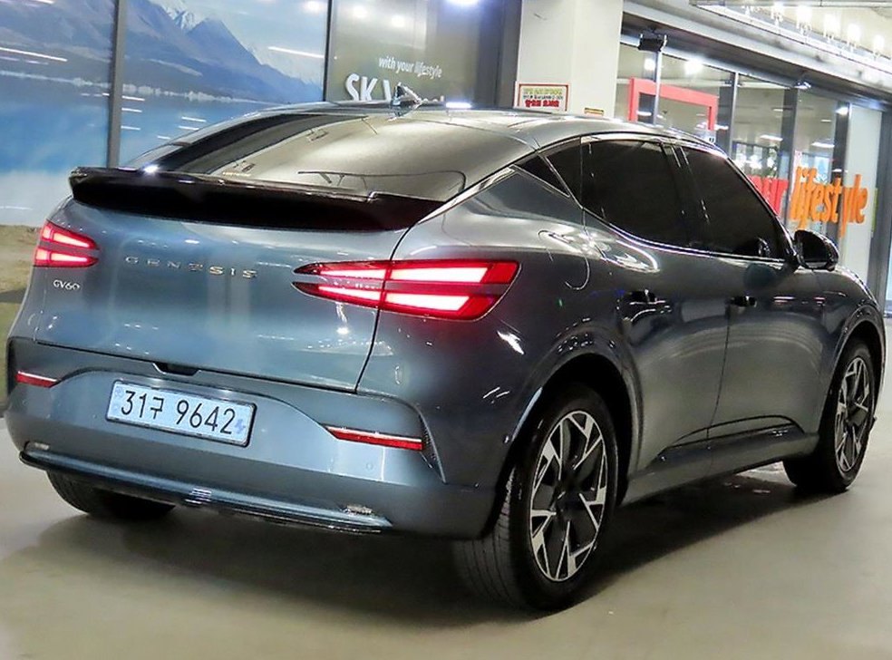 제네시스 GV60 스탠다드 2WD 사진 4