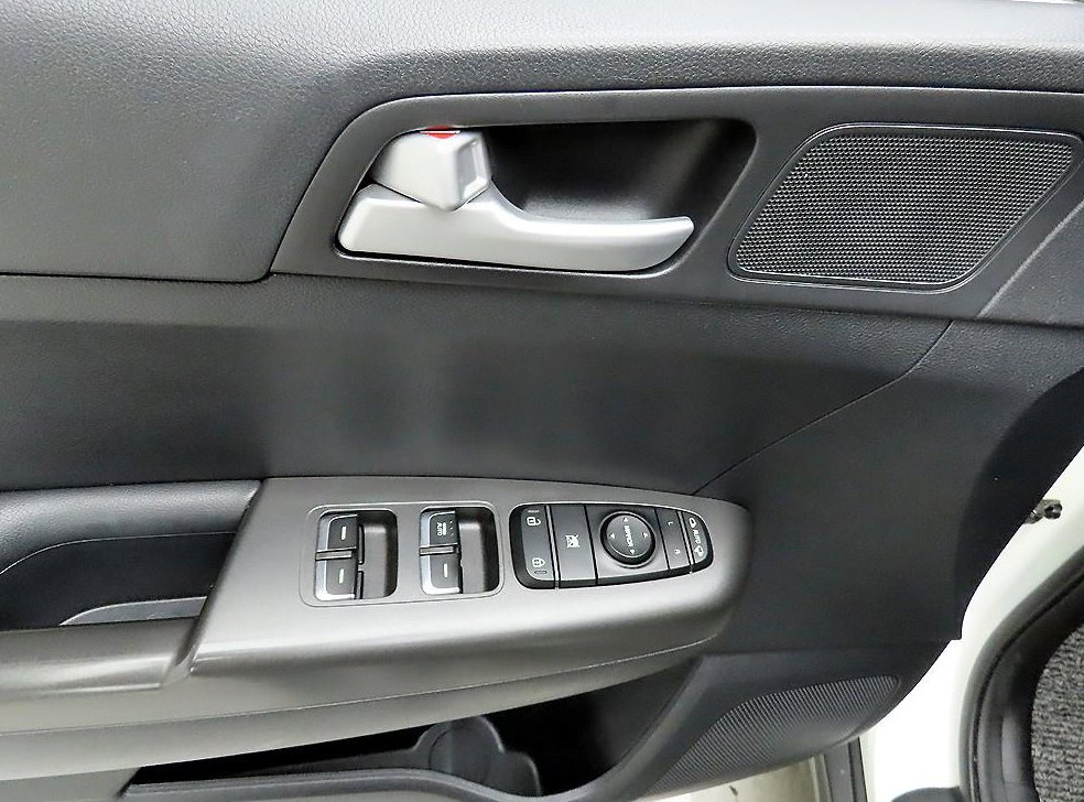 기아 스포티지 디젤 1.7 2WD 노블레스 사진 11