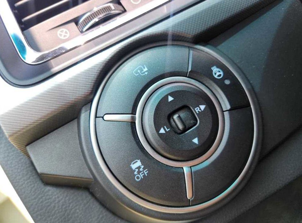 KG모빌리티(쌍용)  코란도 CX7(4WD) 사진 10