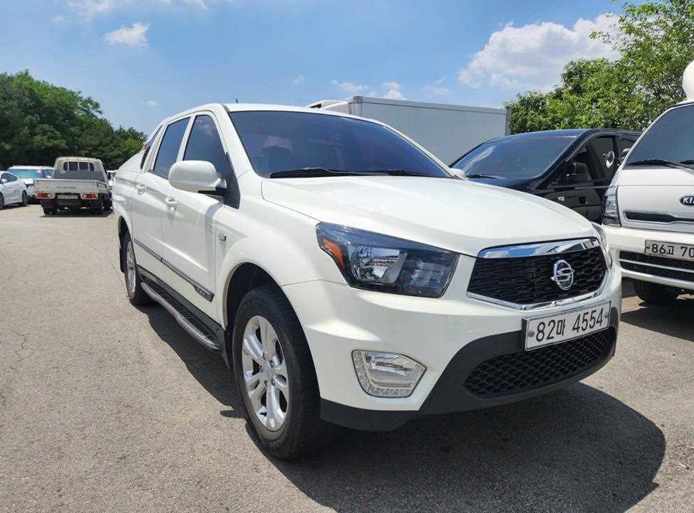 KG모빌리티(쌍용)  코란도 CX7(4WD) 사진 2
