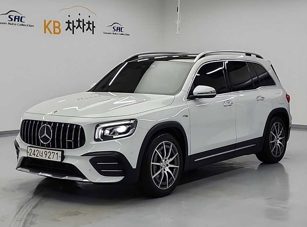 벤츠 GLB 클래스 AMG GLB 35 4MATIC 사진 2