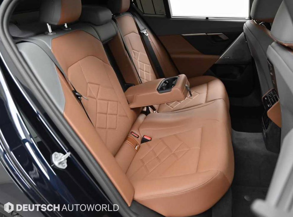 BMW 5시리즈 530i xDrive 사진 12