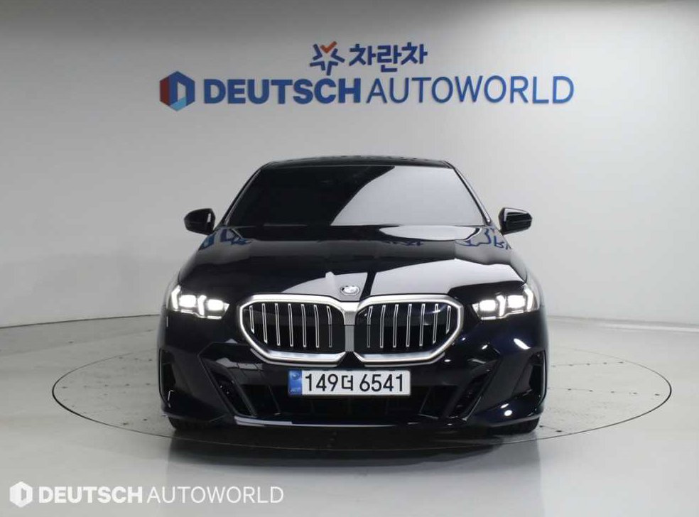 BMW 5시리즈 530i xDrive 사진 3