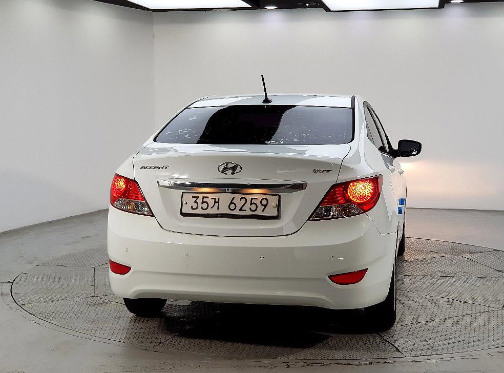 현대 엑센트 1.4VVT 모던 사진 3