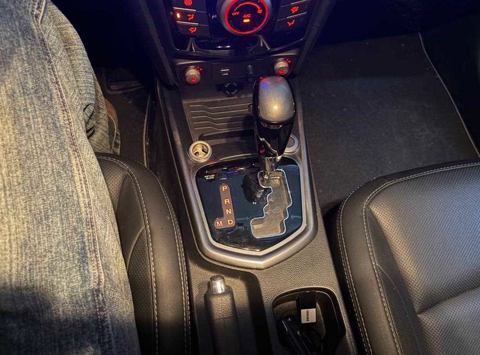 KG모빌리티(쌍용)  티볼리 2WD 가솔린 VX 사진 10
