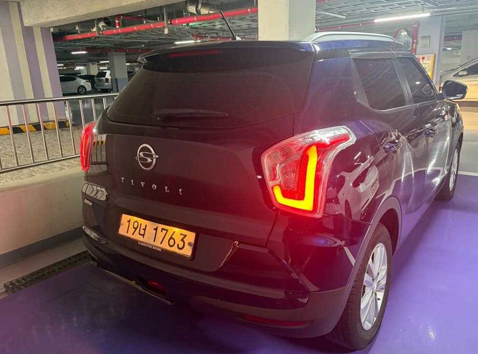 KG모빌리티(쌍용)  티볼리 2WD 가솔린 VX 사진 2