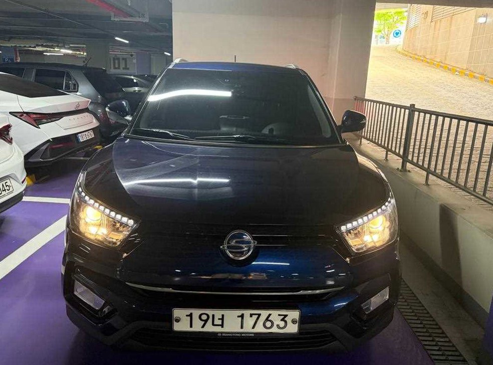 KG모빌리티(쌍용)  티볼리 2WD 가솔린 VX 사진 3