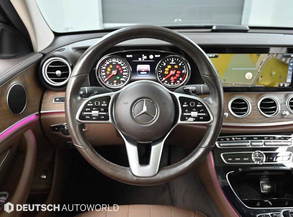 벤츠 E 클래스 E220d 4MATIC 익스클루시브 사진 13