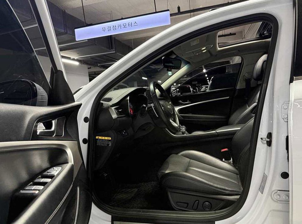 제네시스 G70 2.0T 사진 8