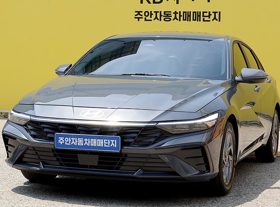 현대 아반떼 1.6 가솔린 사진 2