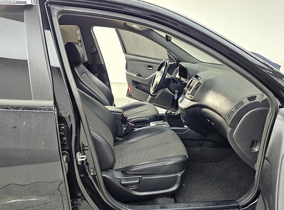 현대 아반떼 1.6 VVT X16 사진 11