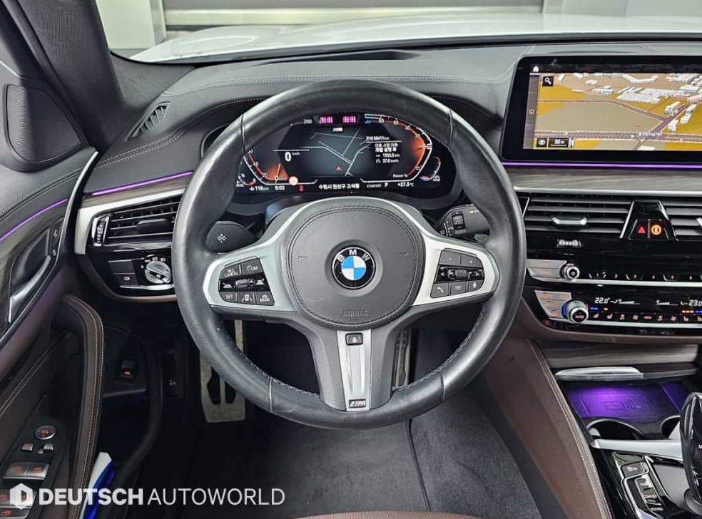 BMW 5시리즈 523d M 스포츠 사진 13