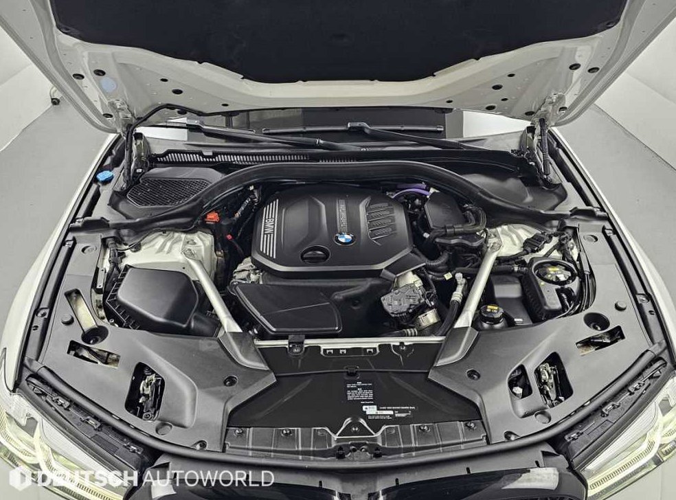 BMW 5시리즈 523d M 스포츠 사진 6