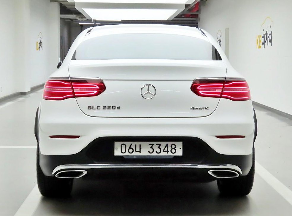 벤츠 GLC 클래스 GLC 220 d 4MATIC 쿠페 사진 3
