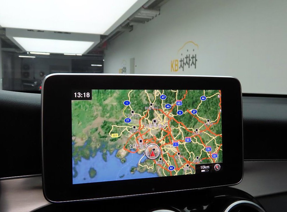 벤츠 GLC 클래스 GLC 220 d 4MATIC 쿠페 사진 8