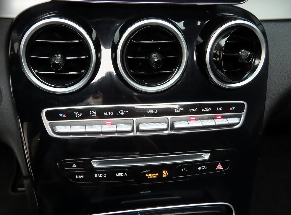 벤츠 GLC 클래스 GLC 220 d 4MATIC 쿠페 사진 9