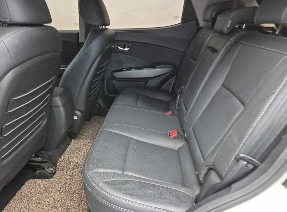 KG모빌리티(쌍용)  티볼리 가솔린 2WD 1.6 VX 사진 12