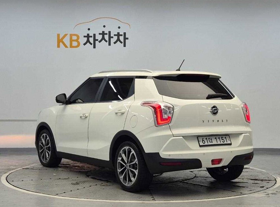 KG모빌리티(쌍용)  티볼리 가솔린 2WD 1.6 VX 사진 2