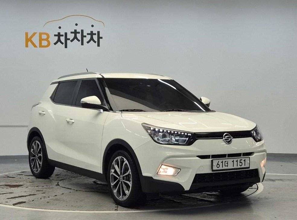 KG모빌리티(쌍용)  티볼리 가솔린 2WD 1.6 VX 사진 4