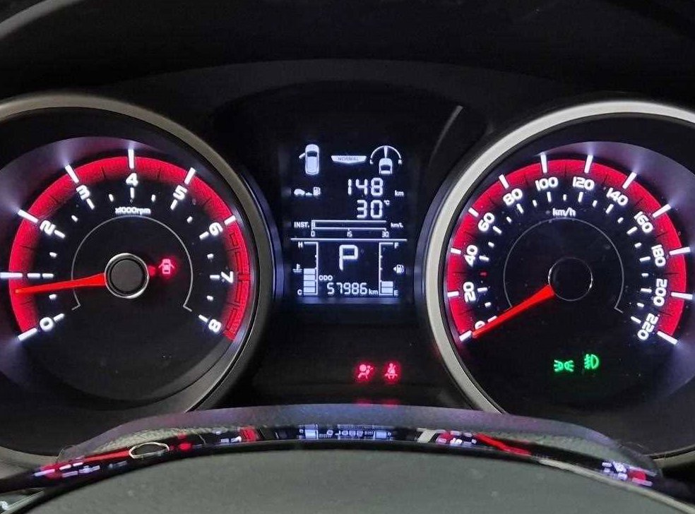 KG모빌리티(쌍용)  티볼리 가솔린 2WD 1.6 VX 사진 6