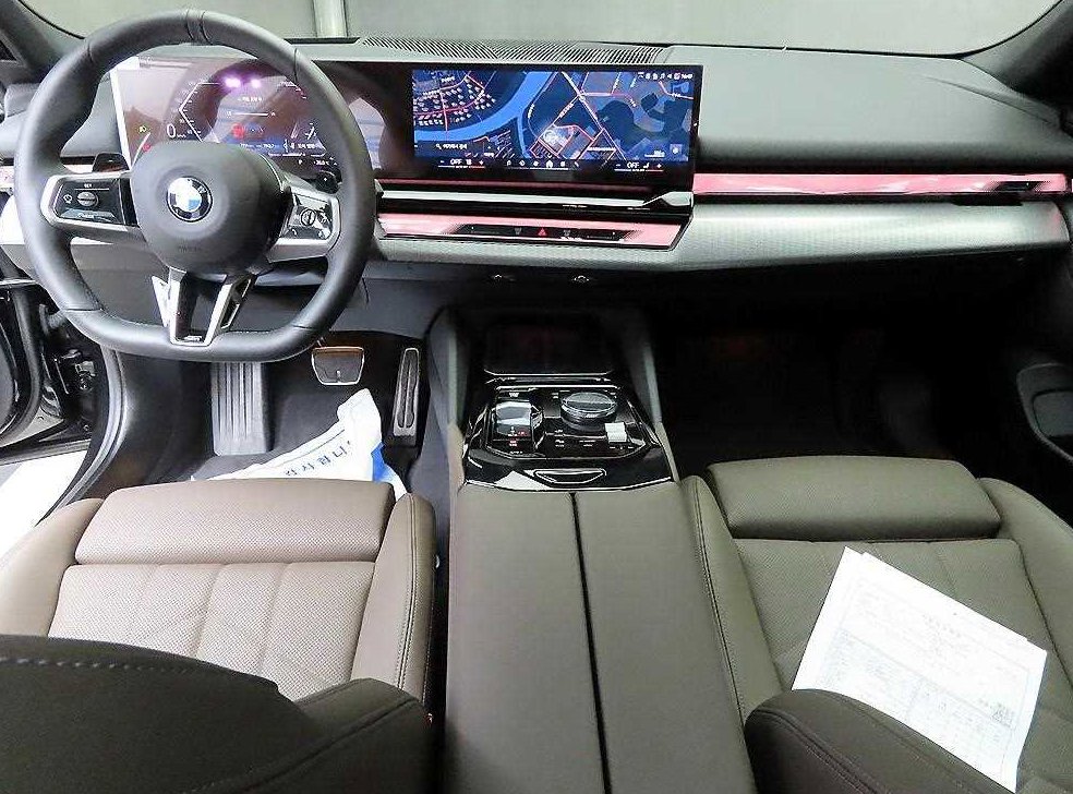 BMW 5시리즈 520i 사진 7