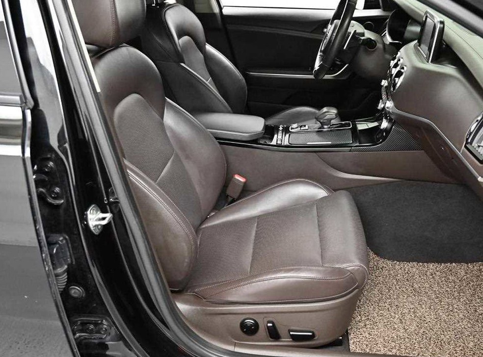 기아 스팅어 디젤 2.2 AWD 사진 10