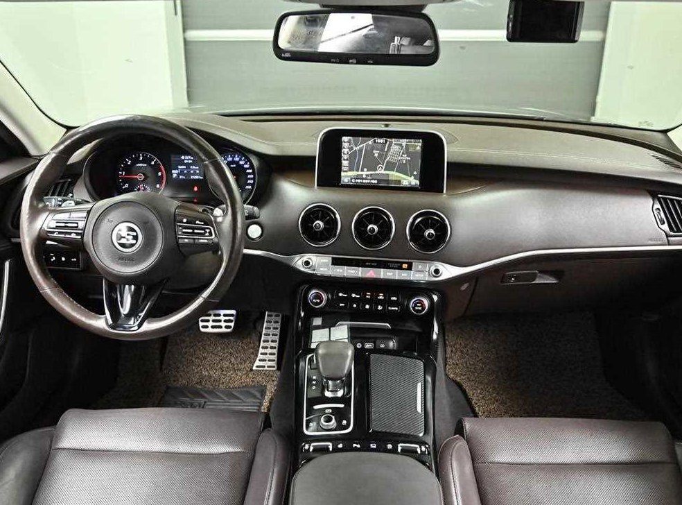 기아 스팅어 디젤 2.2 AWD 사진 7