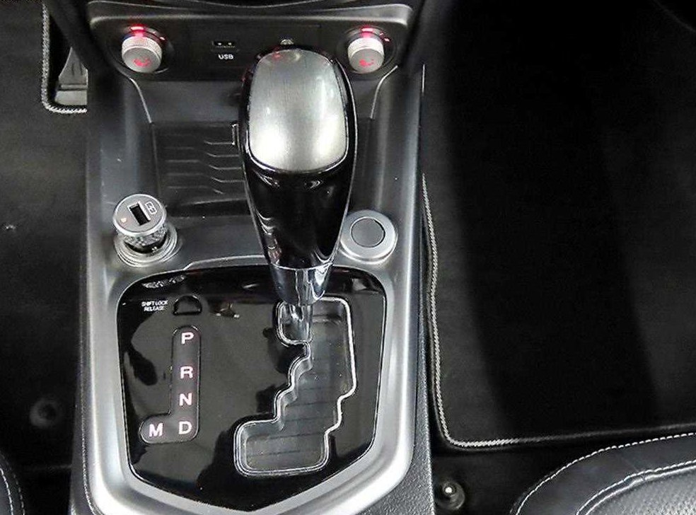KG모빌리티(쌍용)  티볼리 2WD 가솔린 VX 사진 10