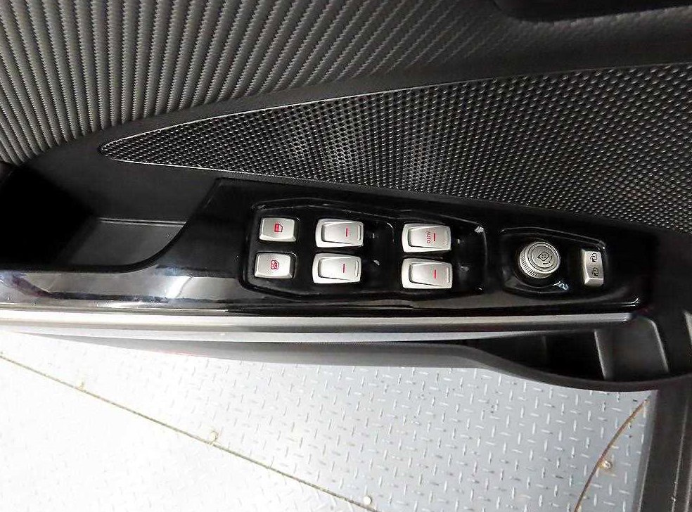KG모빌리티(쌍용)  티볼리 2WD 가솔린 VX 사진 11