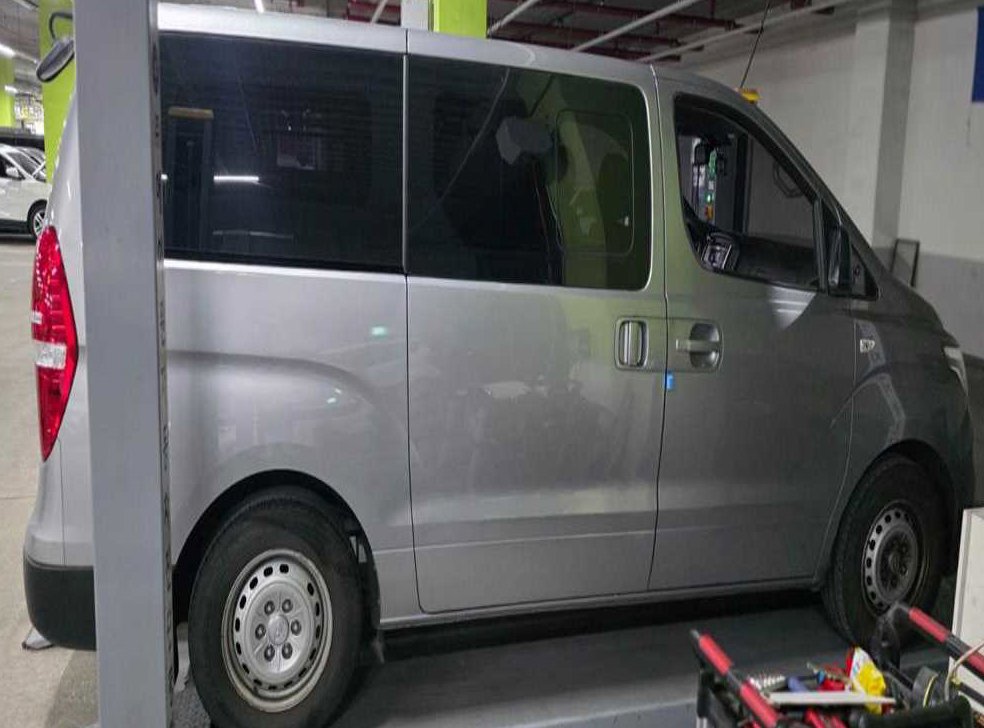 현대 스타렉스 2WD 밴 5인승 사진 4