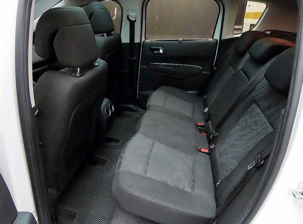 푸조 3008 1.6 HDI Excellent 사진 6