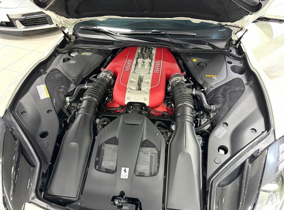페라리 812 6.5 V12 사진 16