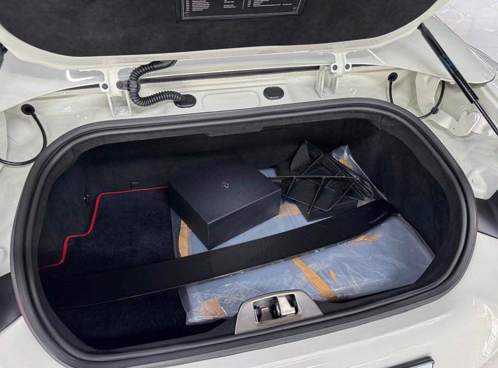 페라리 812 6.5 V12 사진 17