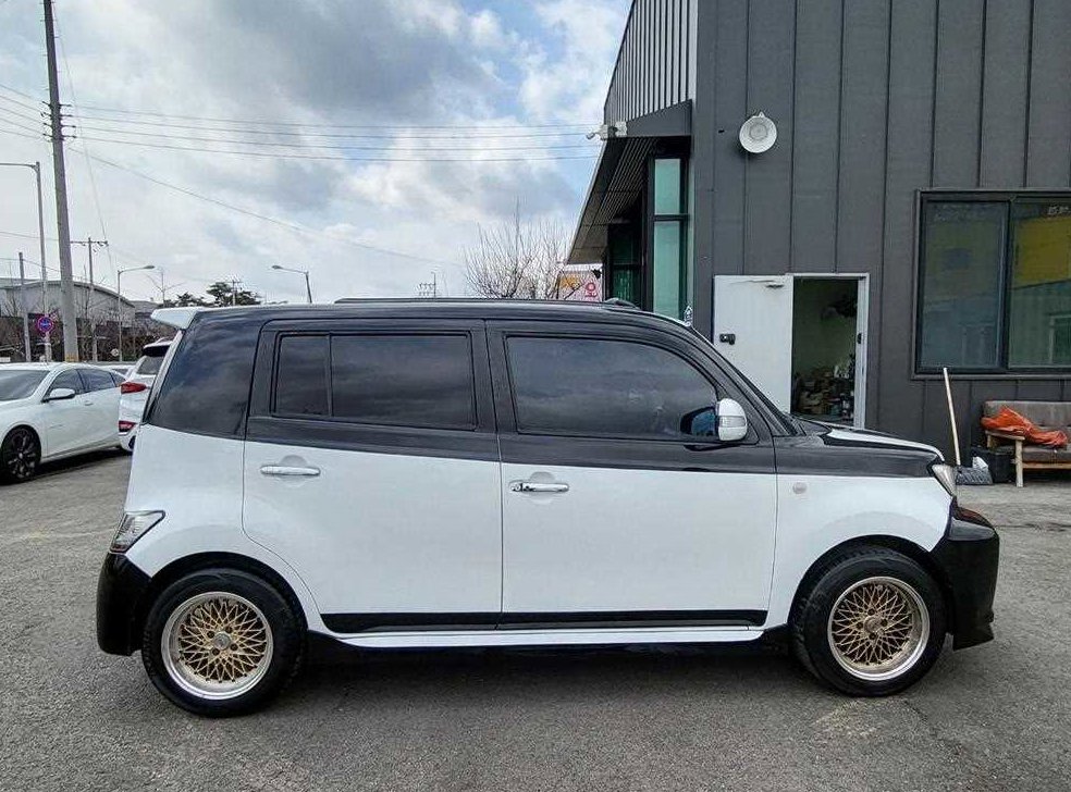 토요타 bB 1.5 2WD 사진 4