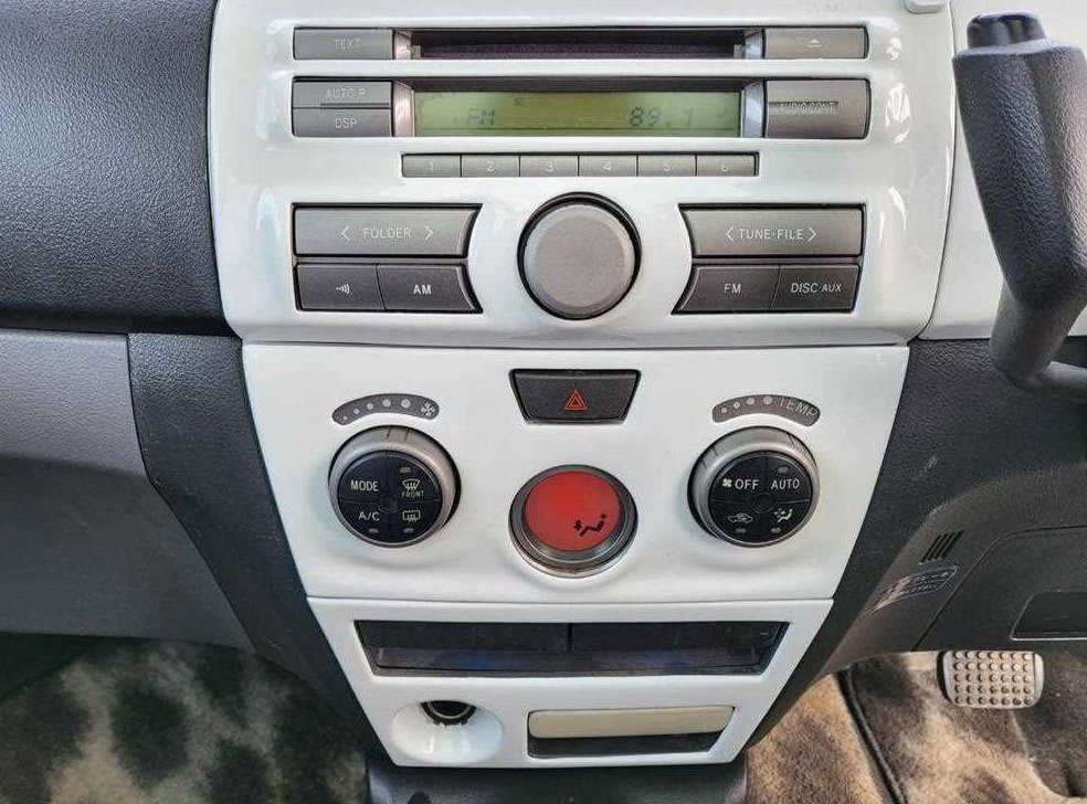 토요타 bB 1.5 2WD 사진 9