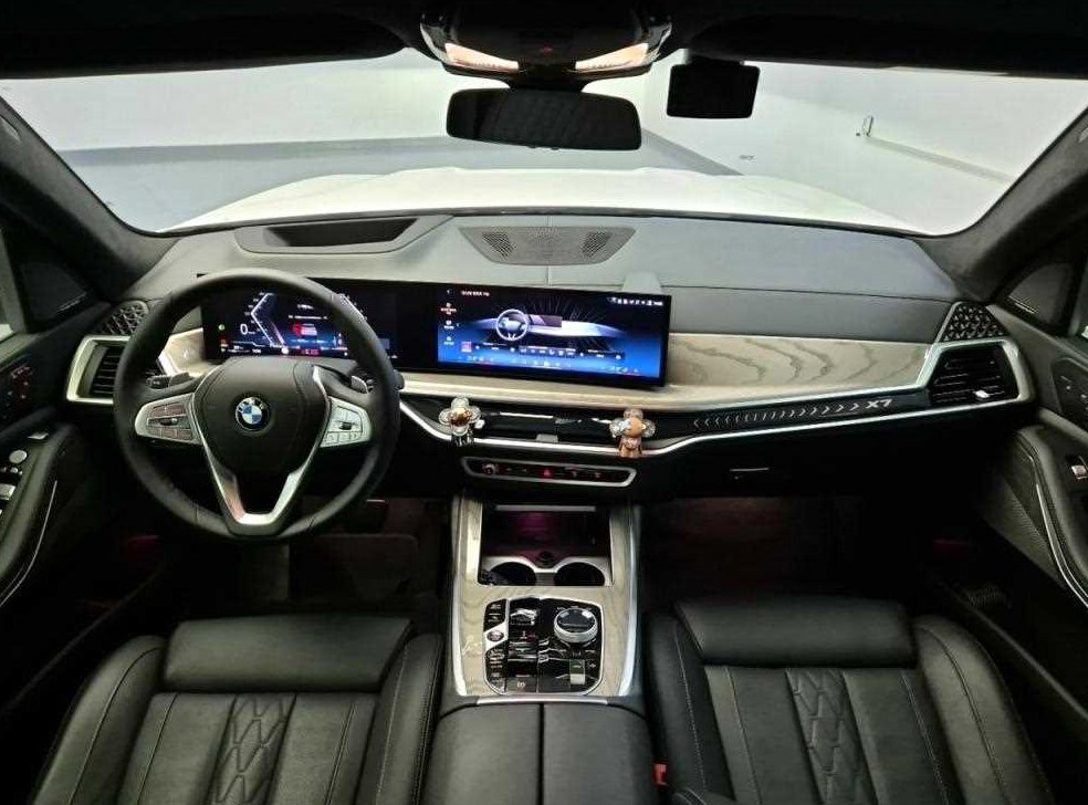 BMW X7 xDrive 40d 디자인 퓨어 엑셀런스 7인승 사진 7