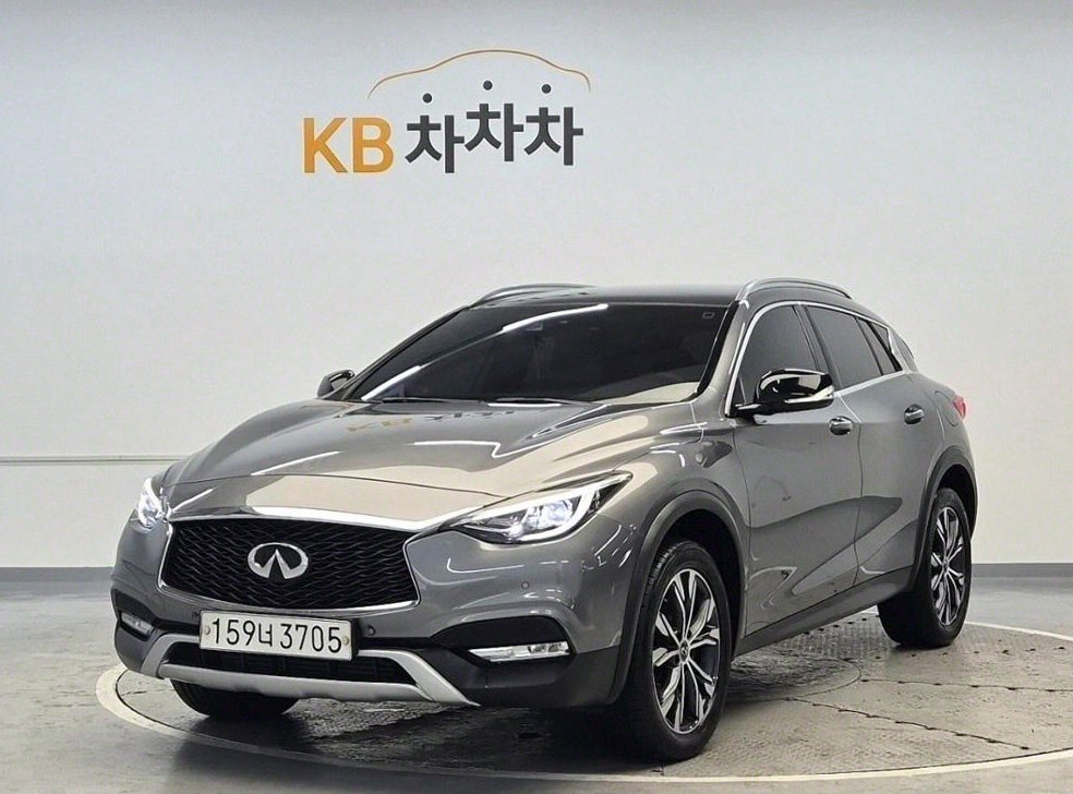 인피니티 QX 2.0T AWD ESSENTIAL