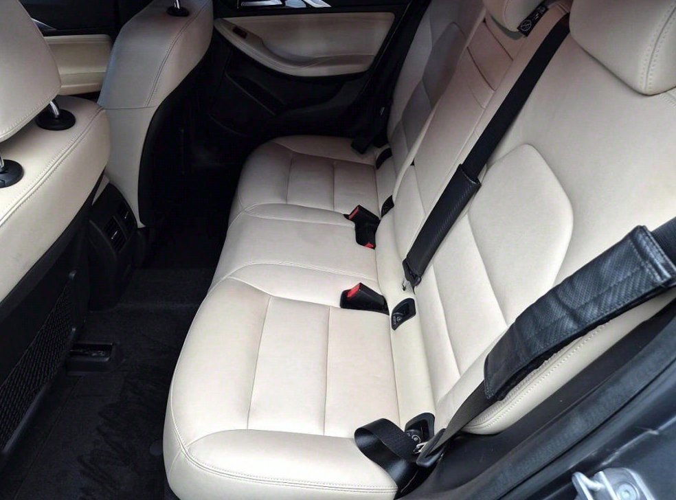 인피니티 QX 2.0T AWD ESSENTIAL 사진 12