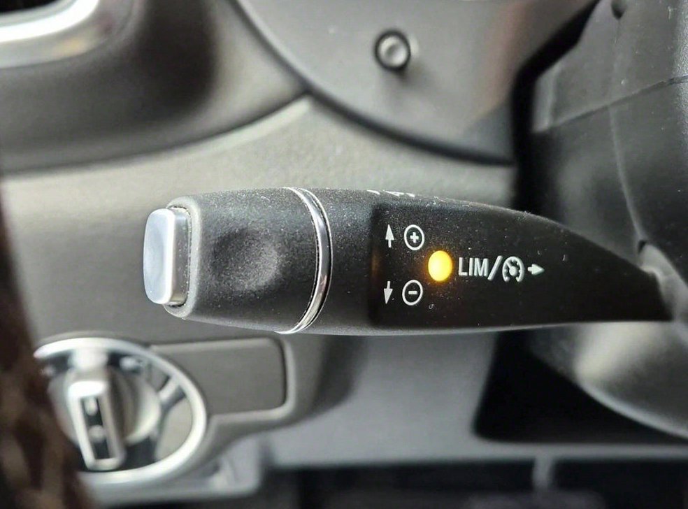 인피니티 QX 2.0T AWD ESSENTIAL 사진 16
