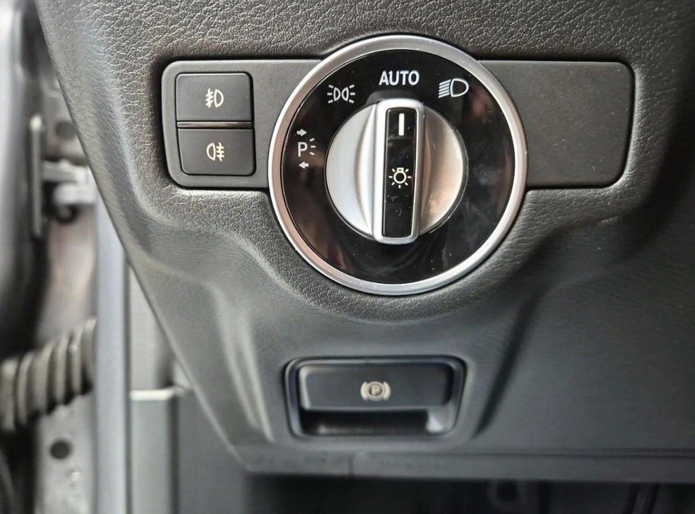 인피니티 QX 2.0T AWD ESSENTIAL 사진 17