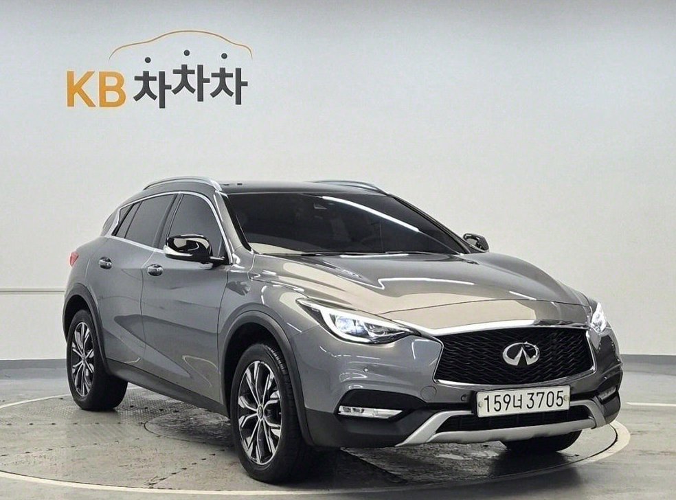 인피니티 QX 2.0T AWD ESSENTIAL 사진 4