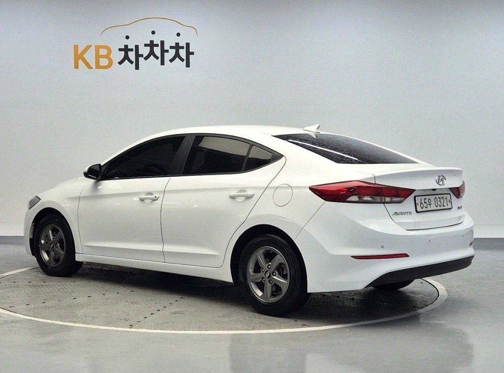 현대 아반떼 1.6 e-VGT 스마트 사진 4