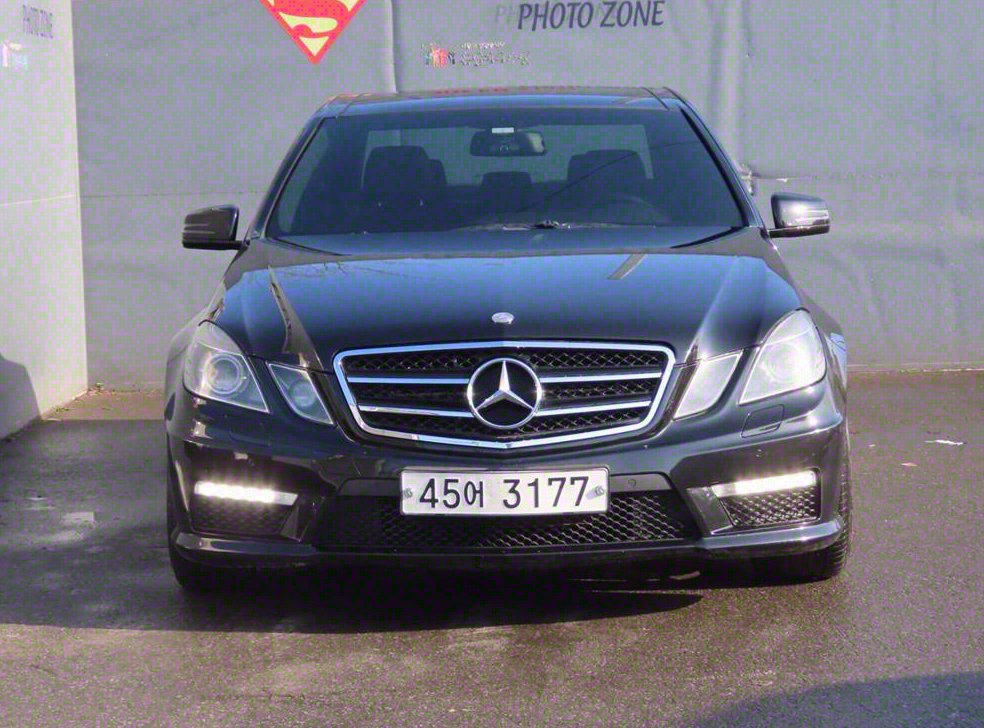 벤츠 E 클래스 E63 AMG 사진 2