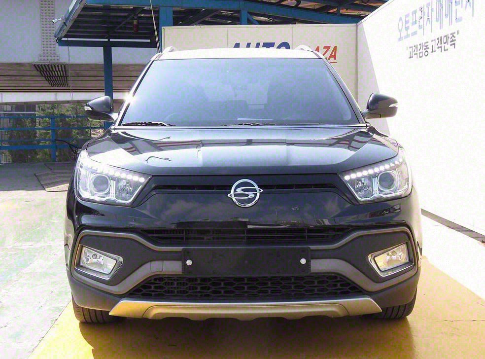 KG모빌리티(쌍용)  티볼리 2WD 디젤 1.6 IX 사진 2