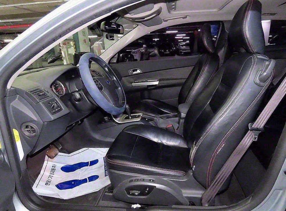 볼보 C30 2.4I 사진 6