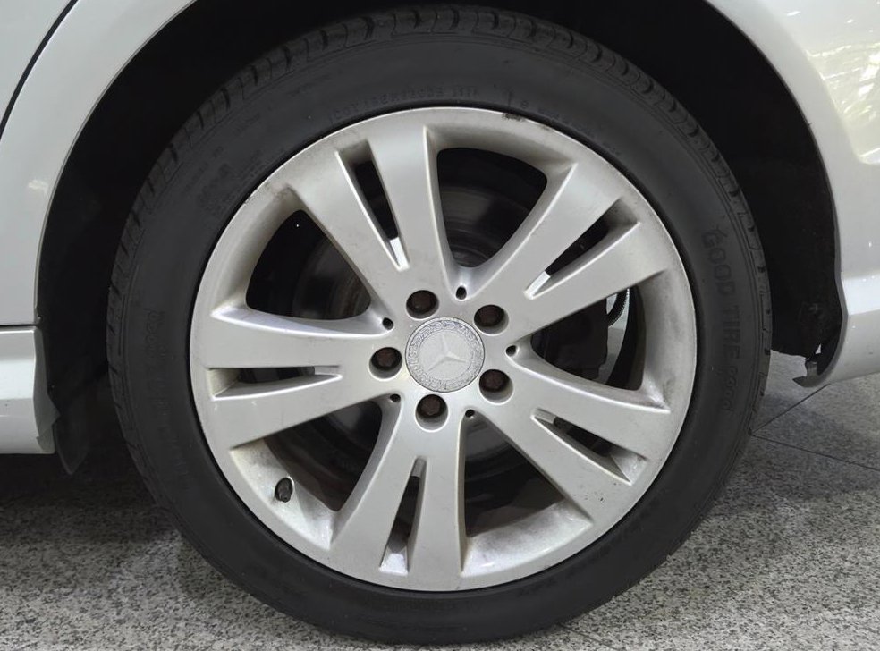 벤츠 C 클래스 C220 CDI 블루이피션시 사진 20