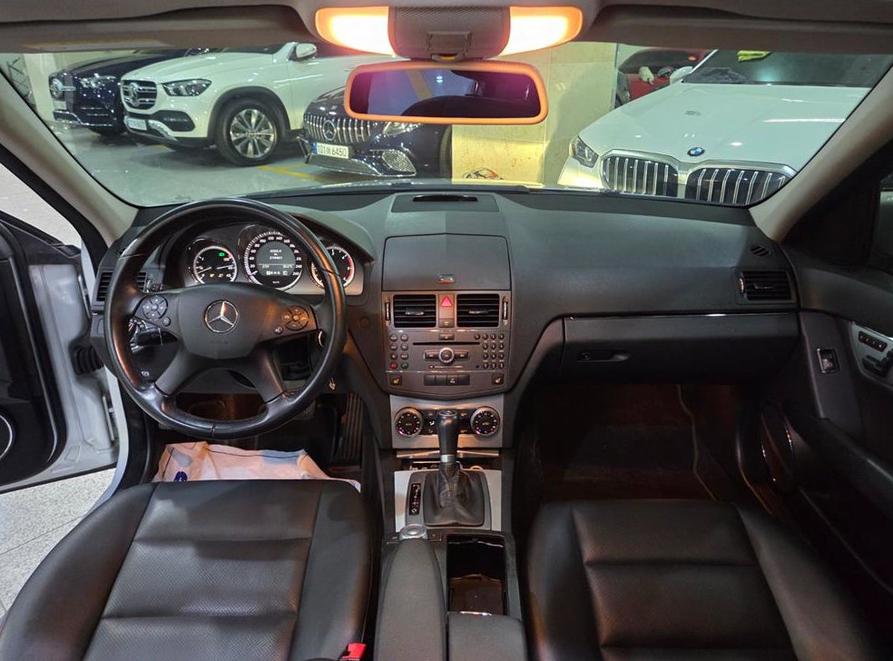 벤츠 C 클래스 C220 CDI 블루이피션시 사진 8