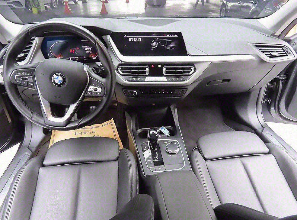 BMW 2시리즈 218d 어드밴티지 사진 11