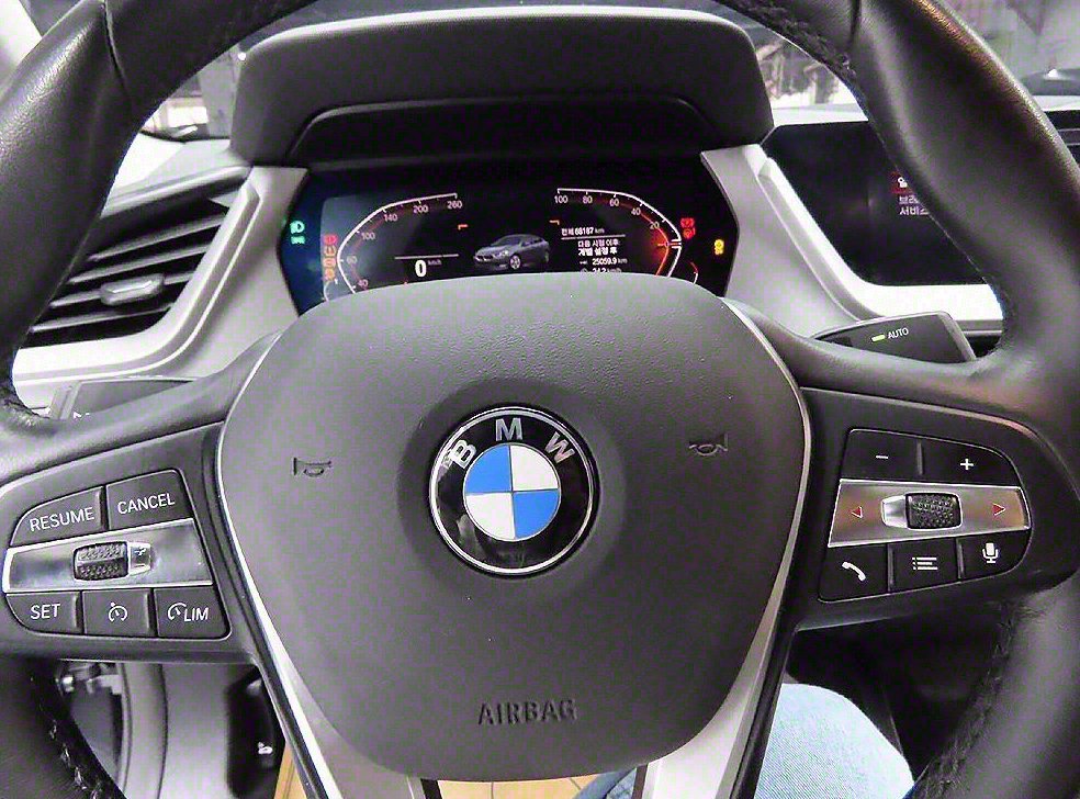BMW 2시리즈 218d 어드밴티지 사진 16