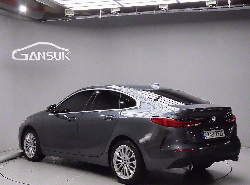 BMW 2시리즈 218d 어드밴티지 사진 3